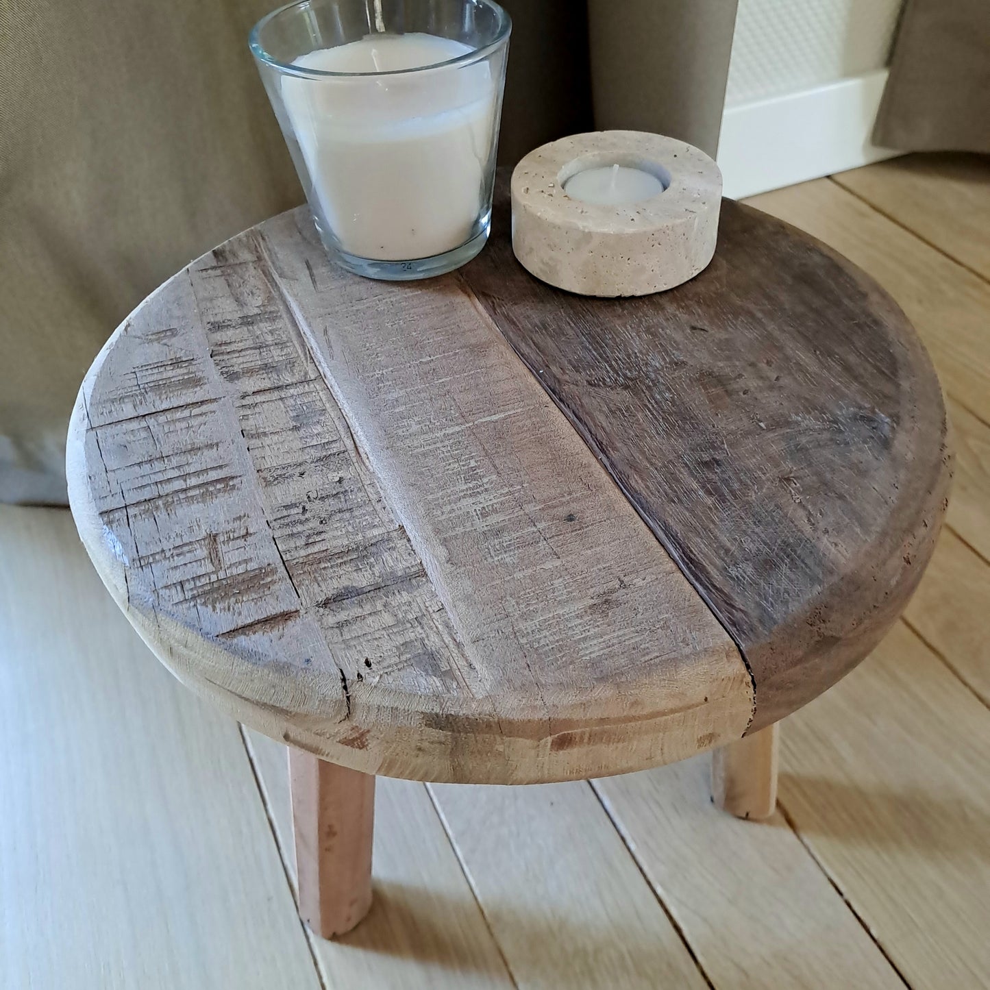 Rustieke houten bijzetkruk